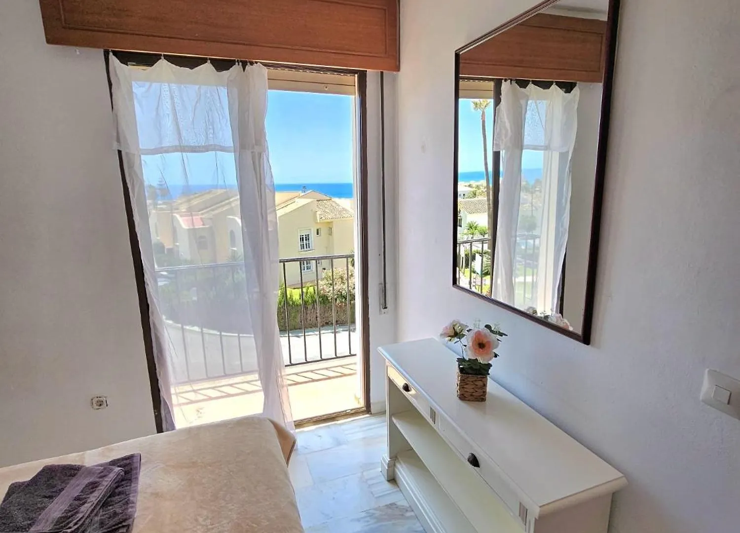 Apartamento Sea View Celeste Costa Del Sol Playa Chapparal La Cala De Mijas Spanje